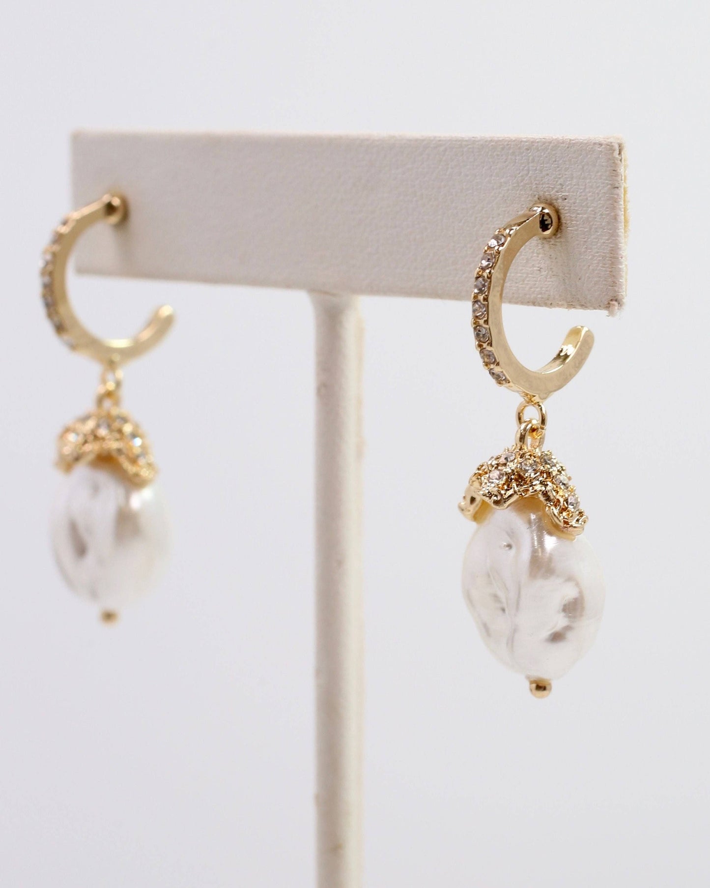 Priscilla Pearl Earring Gold: Default