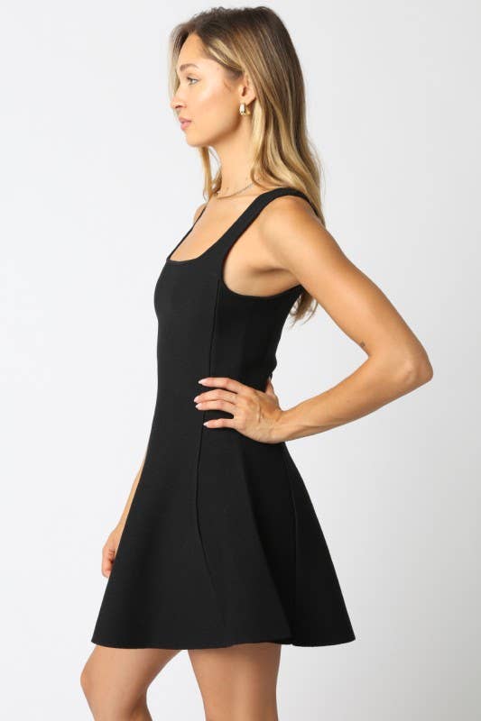 Eva Flare Knit Dress: Burgundy / S