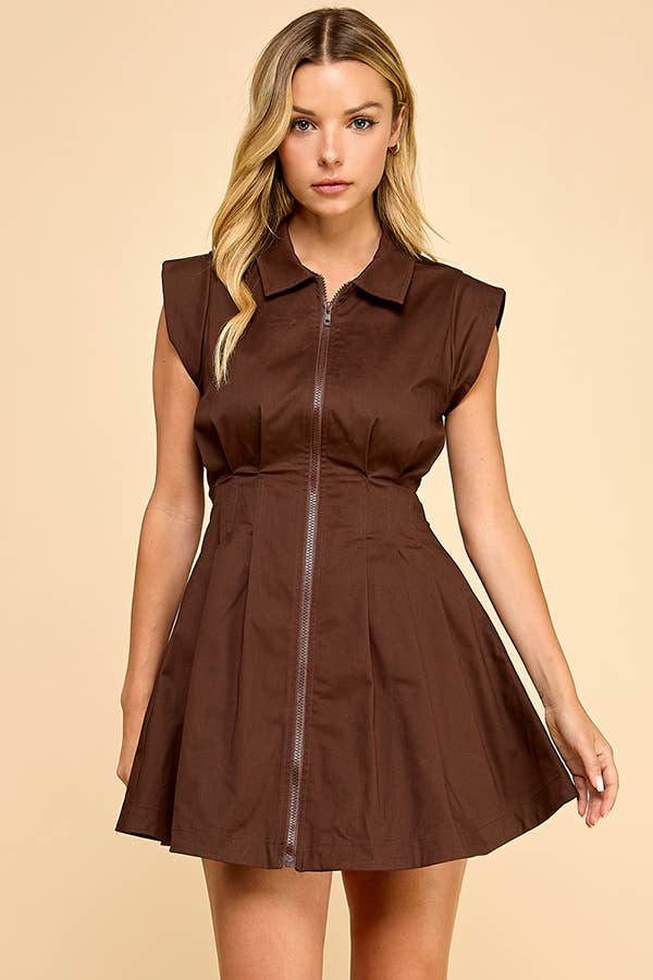 Shirt neck pleated mini dress: MOCHA / S