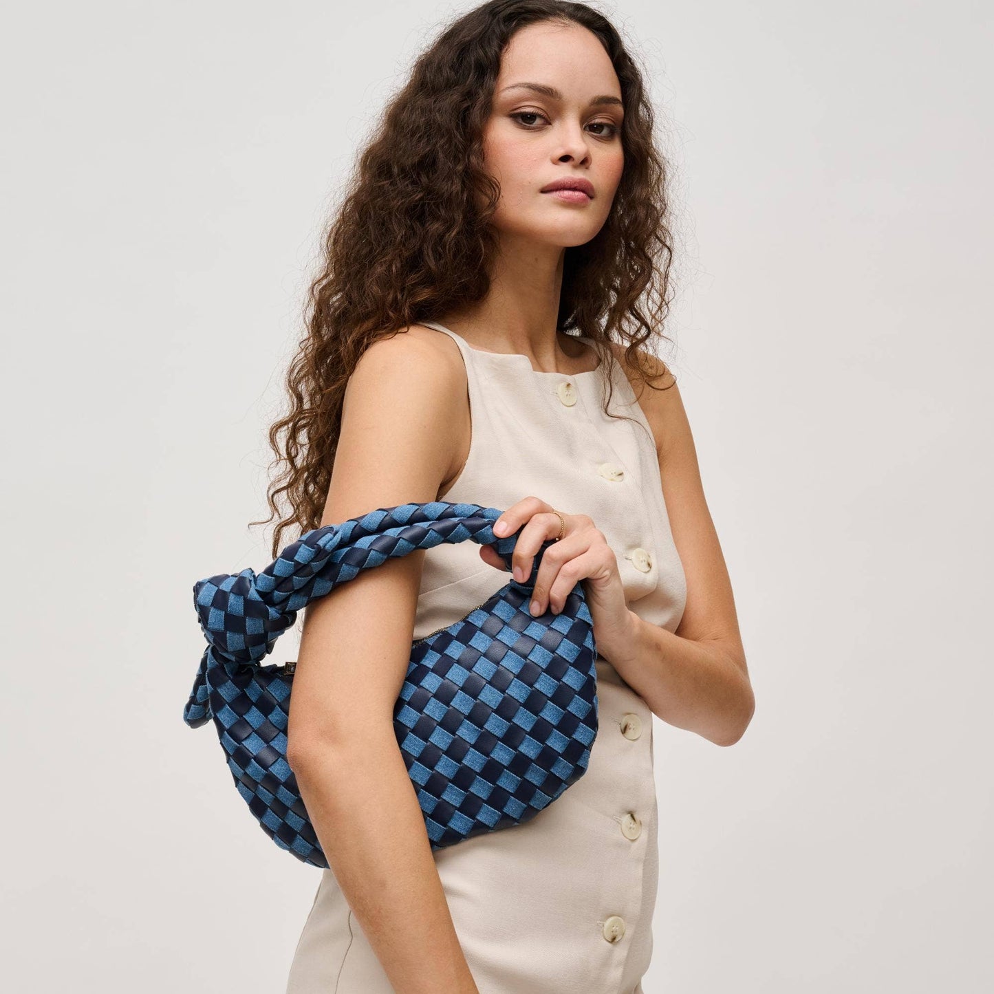 Lizbeth Woven Knot Clutch: Black