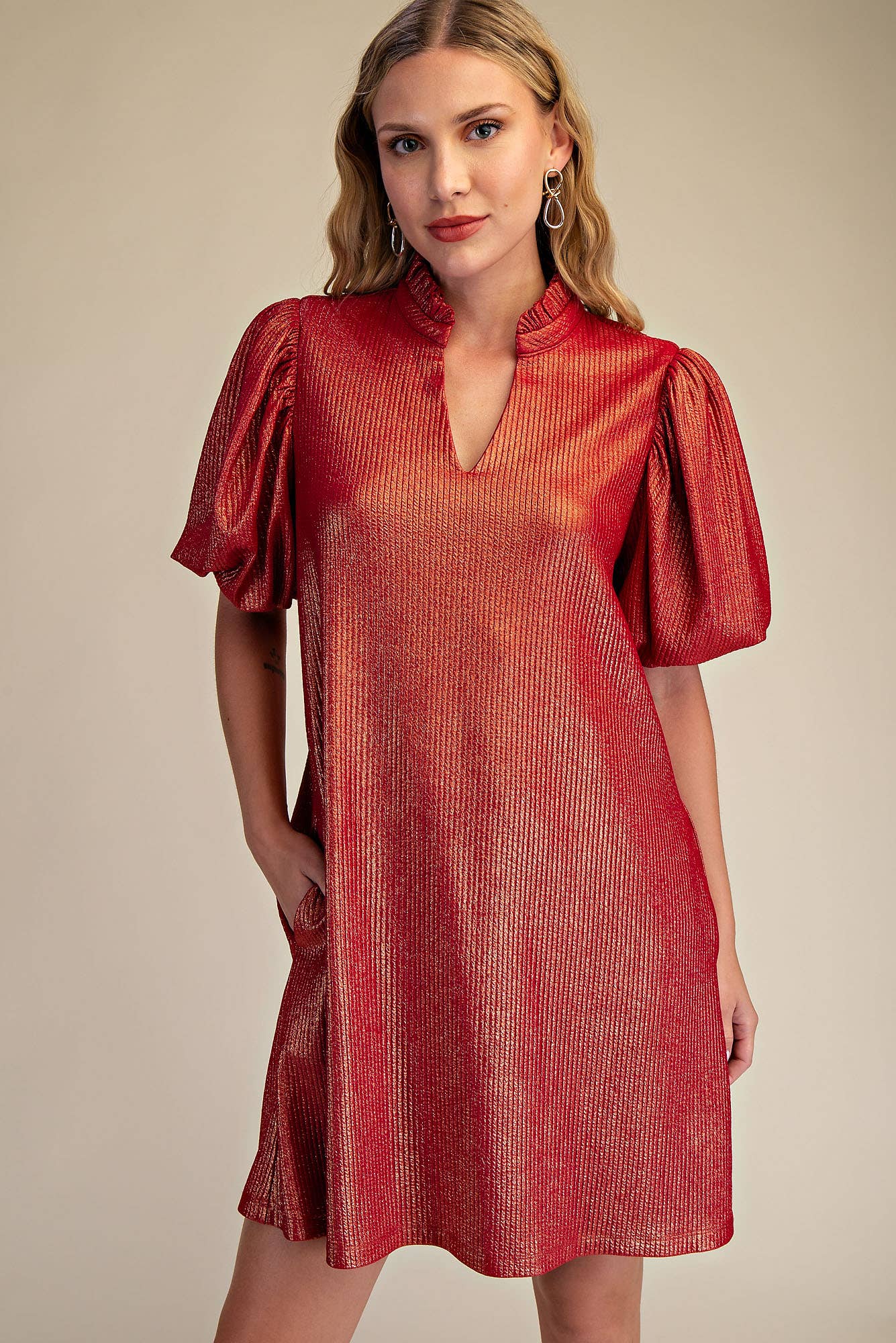 Ruffle V-Neck Puff Sleeve Mini Dress: Burgundy / S